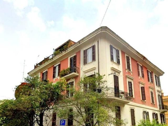 Appartamento in vendita a Roma RM