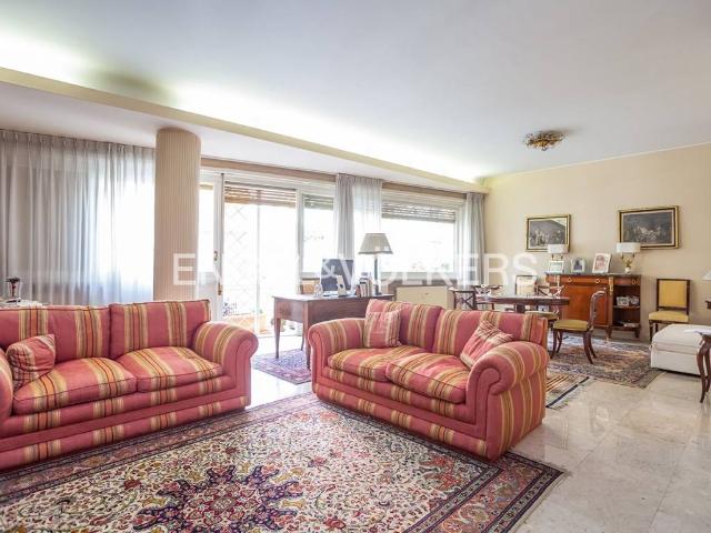Appartamento in vendita a Roma RM
