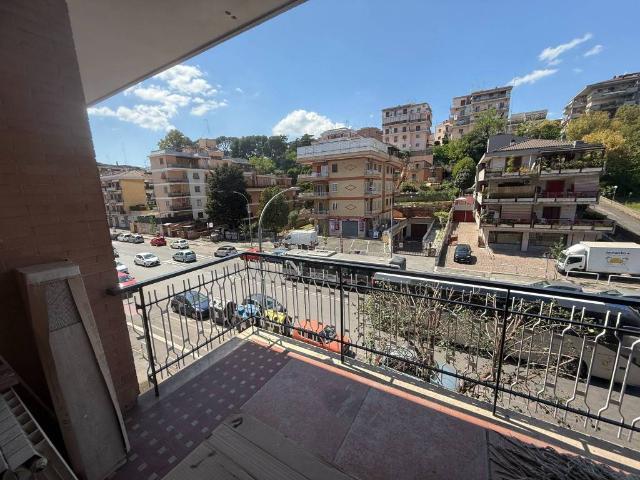Appartamento in vendita a Roma RM