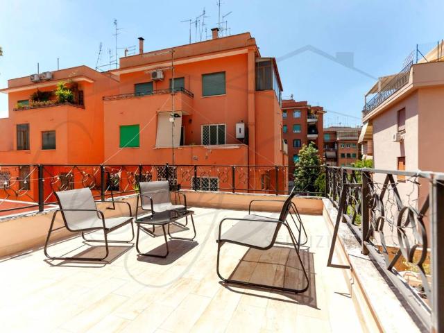 Appartamento in vendita a Roma RM