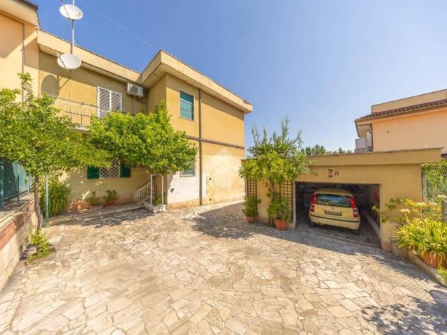 Appartamento in vendita a Roma RM