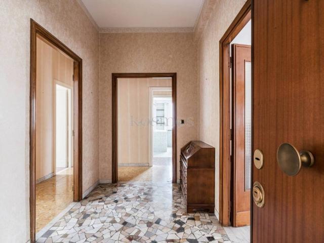 Appartamento in vendita a Roma RM