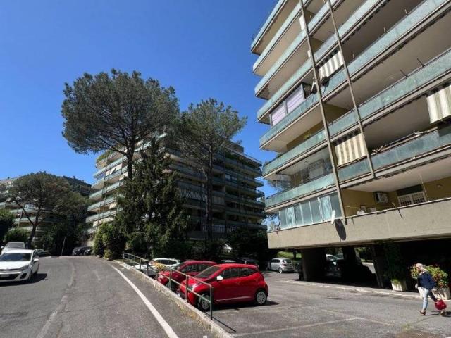Appartamento in vendita a Roma RM