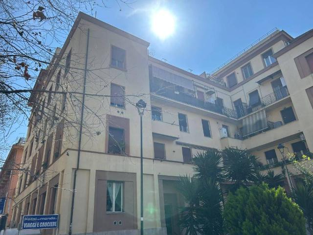 Appartamento in vendita a Roma RM