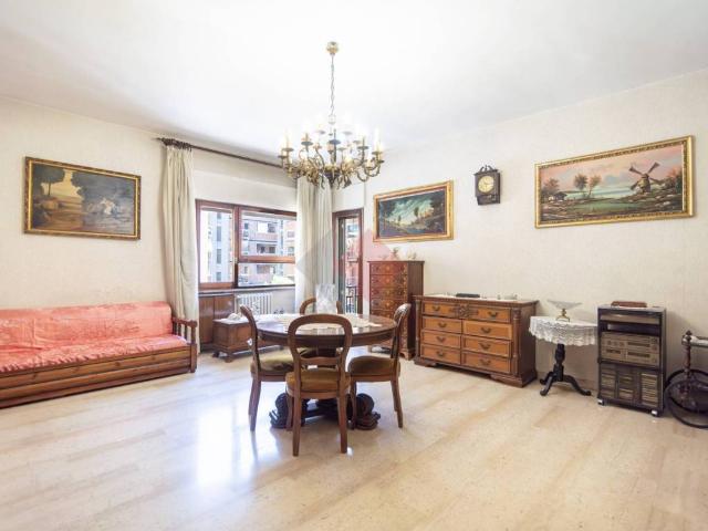 Appartamento in vendita a Roma RM