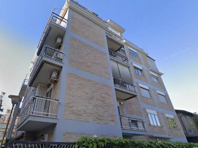 Appartamento in vendita a Roma RM