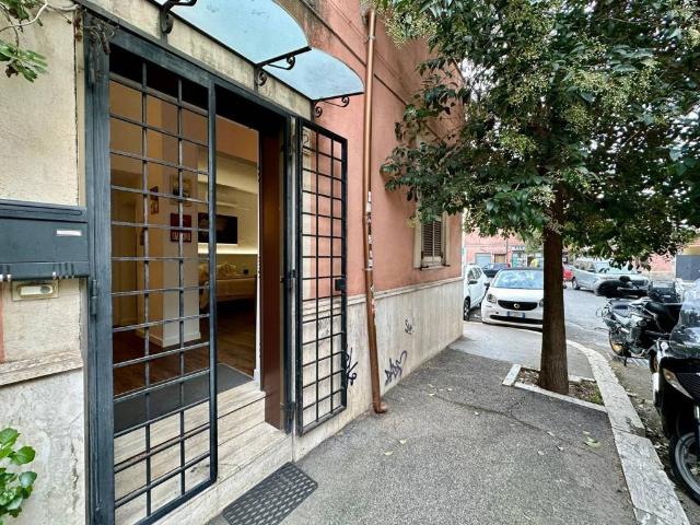 Appartamento in vendita a Roma RM