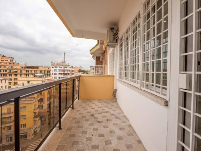 Appartamento in vendita a Roma RM