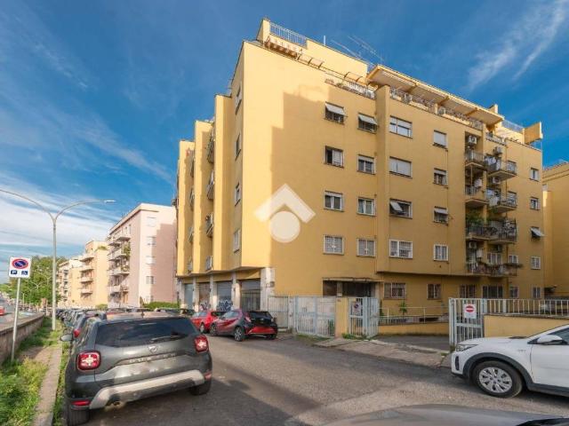 Appartamento in vendita a Roma RM