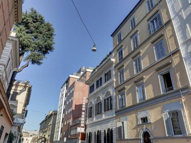 Appartamento in vendita a Roma RM