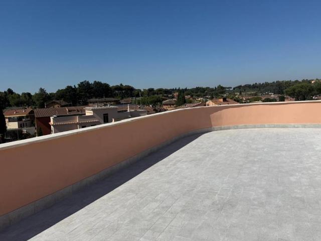 Appartamento in vendita a Roma RM