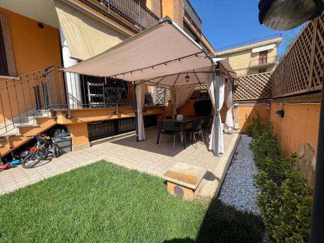 Appartamento in vendita a Roma RM