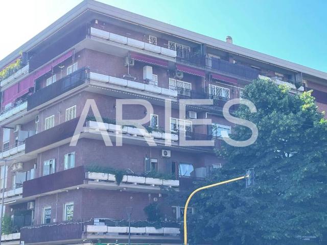 Appartamento in vendita a Roma RM