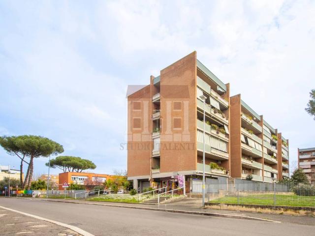 Appartamento in vendita a Roma RM