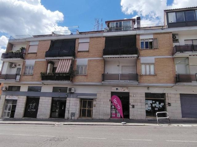 Appartamento in vendita a Roma RM