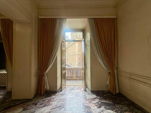 Appartamento in vendita a Roma RM