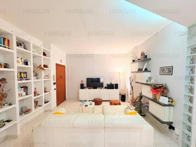 Appartamento in vendita a Roma RM