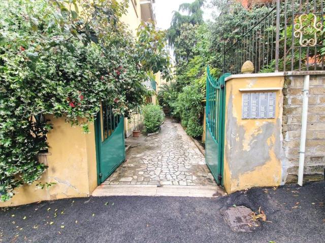Appartamento in vendita a Roma RM