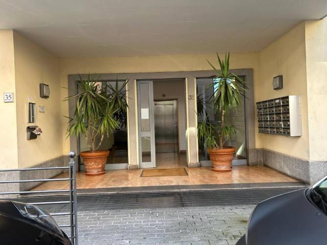 Appartamento in vendita a Roma RM