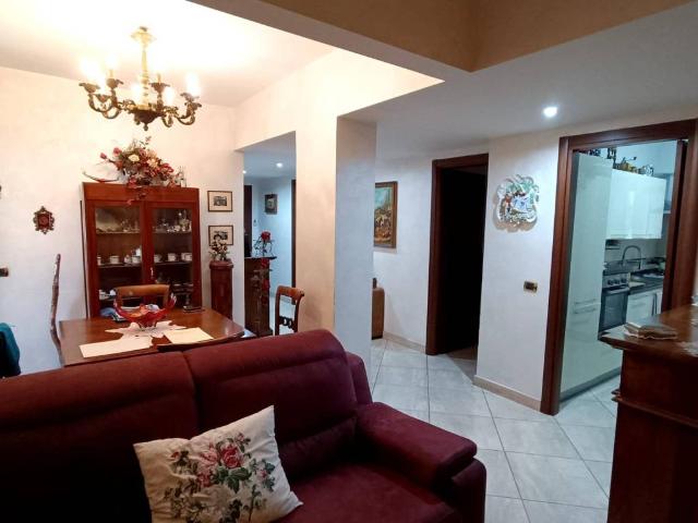 Appartamento in vendita a Roma RM