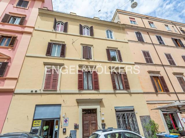 Appartamento in vendita a Roma RM