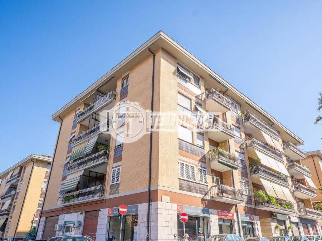 Appartamento in vendita a Roma RM