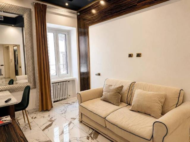 Appartamento in vendita a Roma RM
