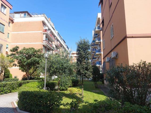 Appartamento in vendita a Roma RM