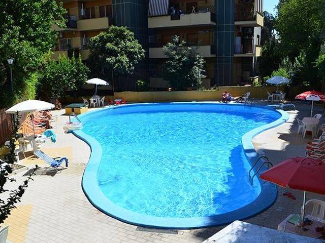 Appartamento in vendita a Roma RM
