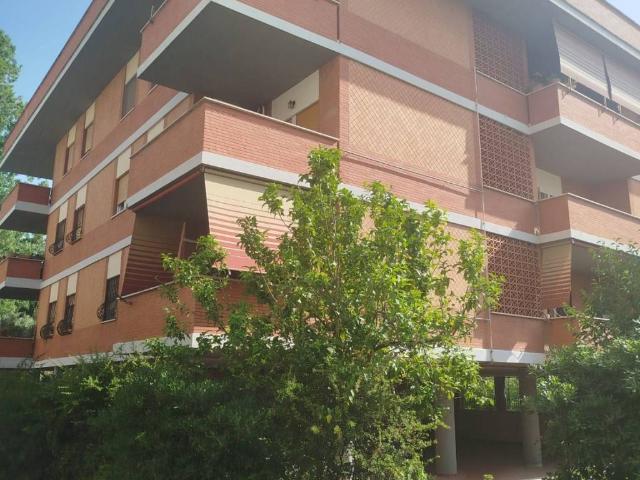Appartamento in vendita a Roma RM