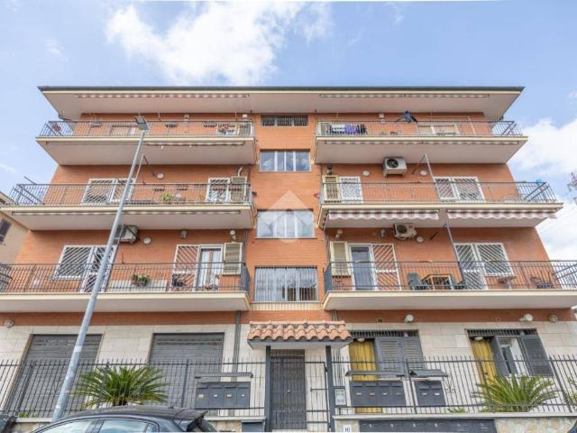 Appartamento in vendita a Roma RM