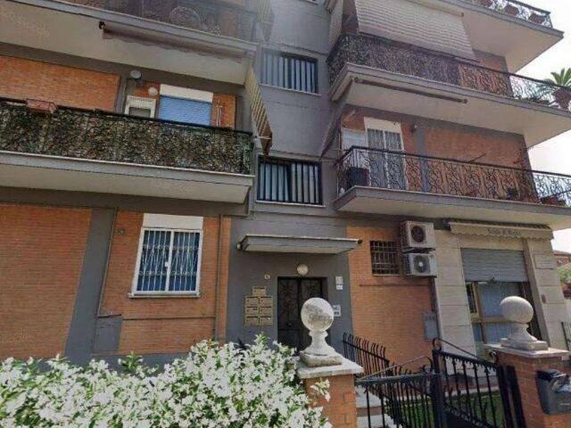 Appartamento in vendita a Roma RM