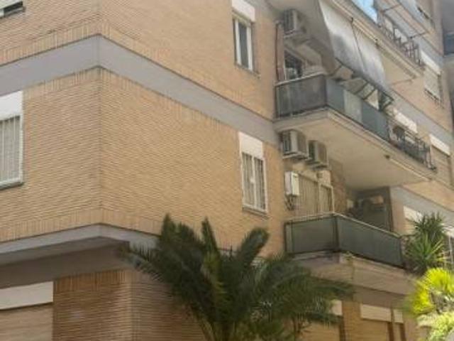 Appartamento in vendita a Roma RM