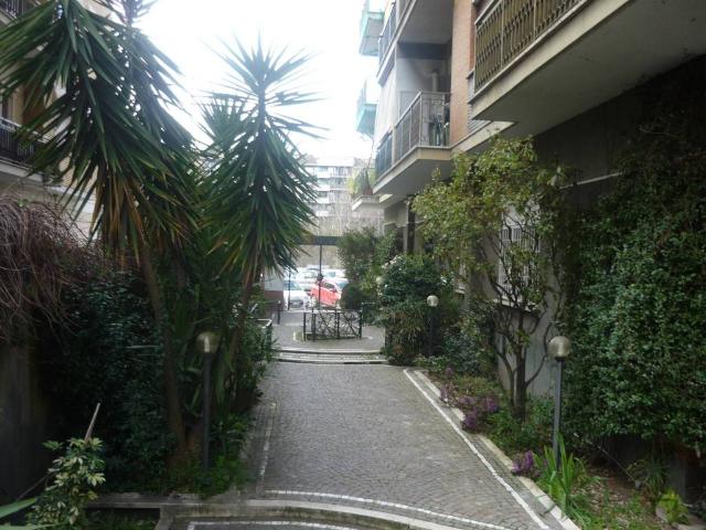 Appartamento in vendita a Roma RM