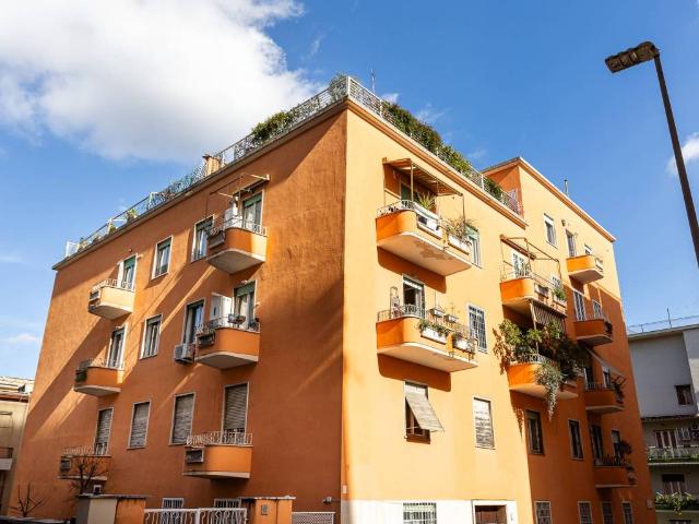 Appartamento in vendita a Roma RM