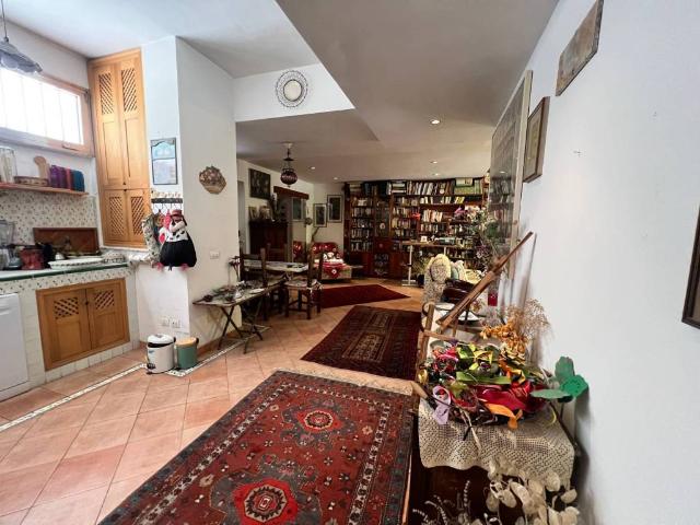 Appartamento in vendita a Roma RM