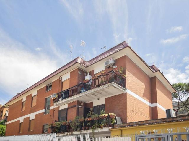 Appartamento in vendita a Roma RM