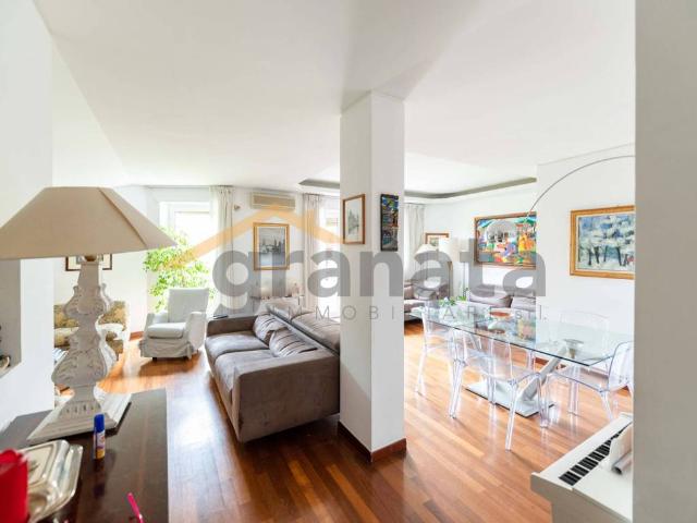 Appartamento in vendita a Roma RM