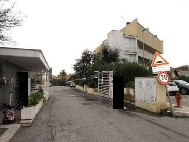 Appartamento in vendita a Roma RM