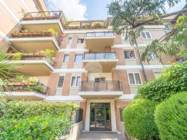 Appartamento in vendita a Roma RM