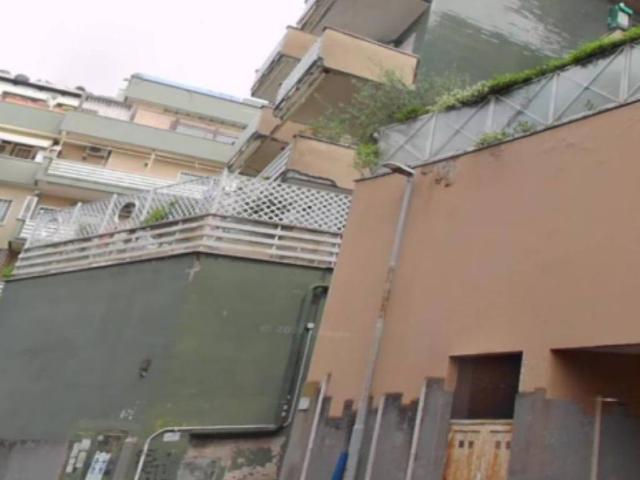 Appartamento in vendita a Roma RM