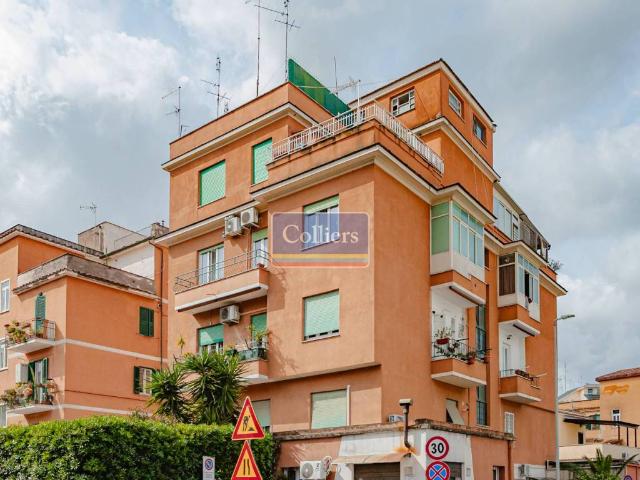 Appartamento in vendita a Roma RM