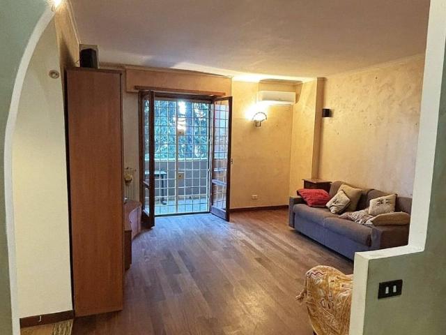 Appartamento in vendita a Roma RM
