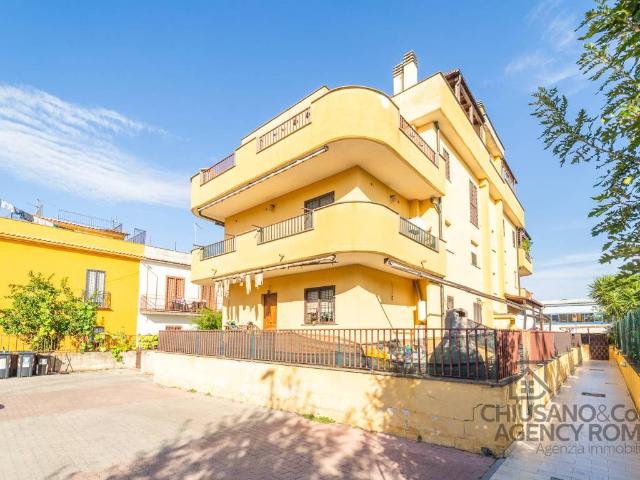 Appartamento in vendita a Roma RM