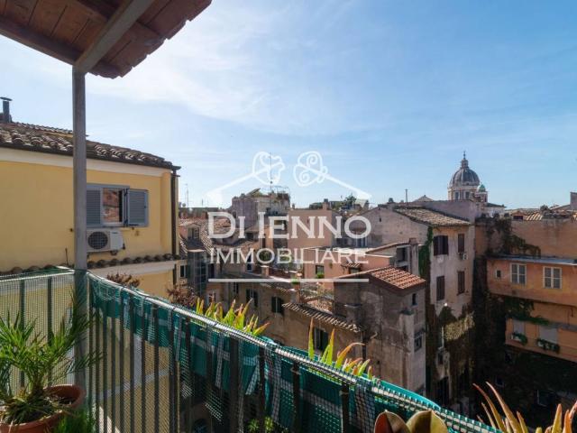 Appartamento in vendita a Roma RM