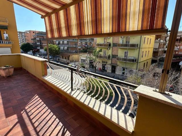 Appartamento in vendita a Roma RM