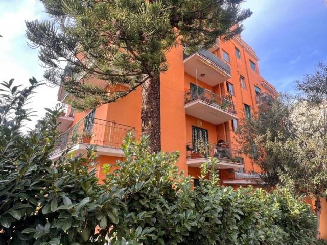 Appartamento in vendita a Roma RM