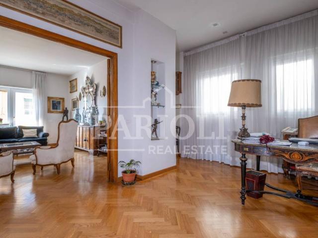 Appartamento in vendita a Roma RM