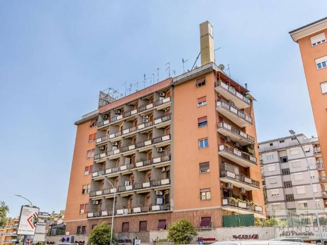 Appartamento in vendita a Roma RM