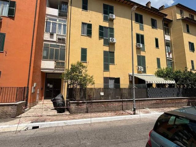 Appartamento in vendita a Roma RM
